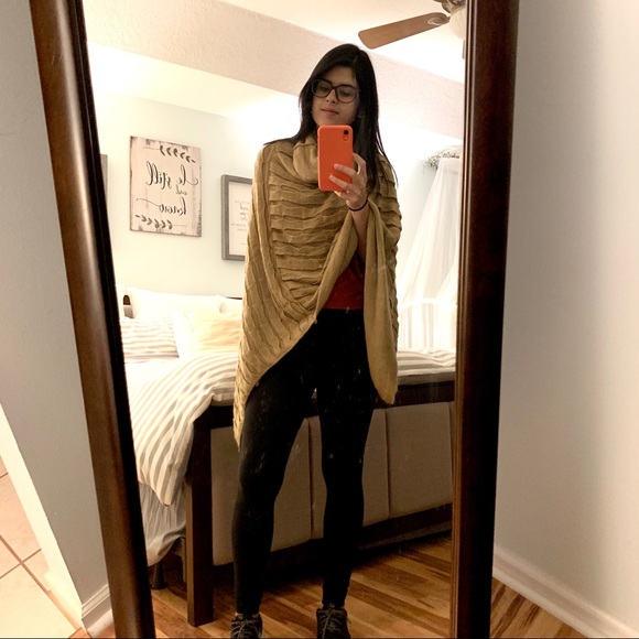 Camel poncho - Picture 4 of 5